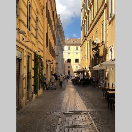 Chiara'S Place At Pantheon - Your Apt In โรม ภายนอก รูปภาพ