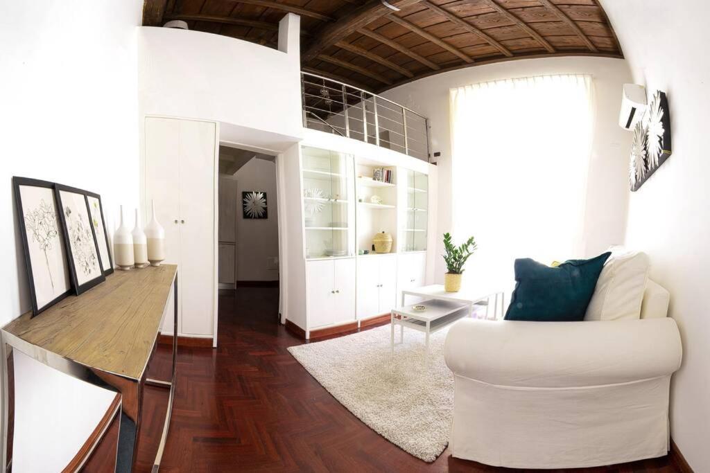 Chiara'S Place At Pantheon - Your Apt In โรม ภายนอก รูปภาพ